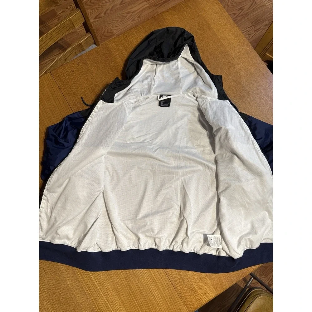 Nike Windrunner Hooded Jacket Mens M White Navy Black Full Zip AR2191-102
